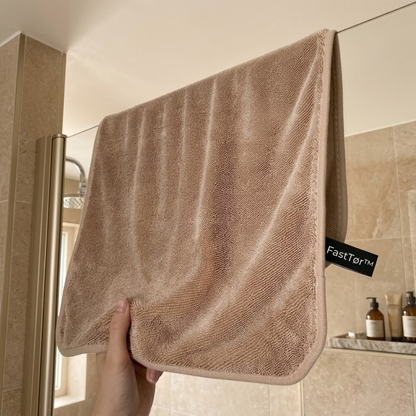 FastTør™ - Absorbér og tør på sekunder — til køkken, bad og bil!